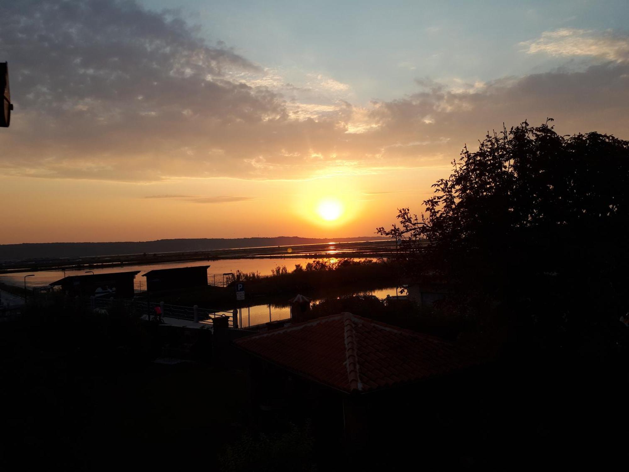 M&M Sunset Apartments ปอร์โตรอซ ภายนอก รูปภาพ